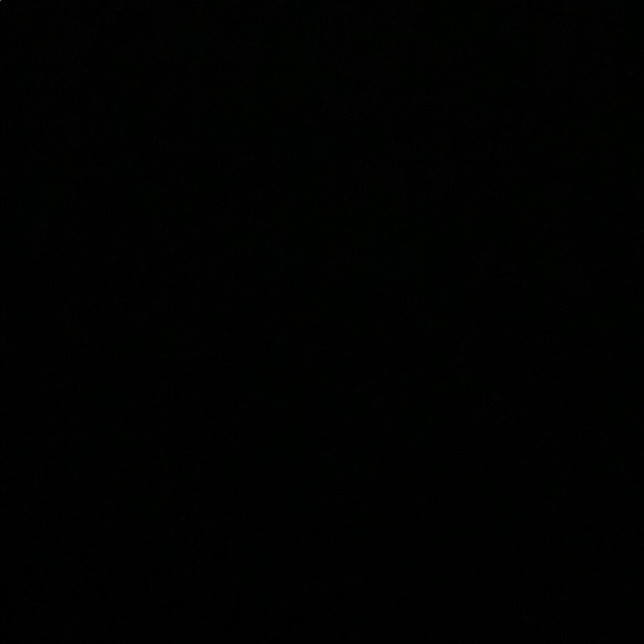 Meet your Posher, Pascale - Picture 1 of 1